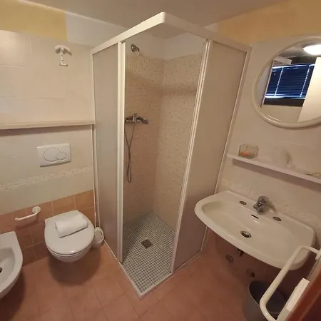 Venere Hotell 3*