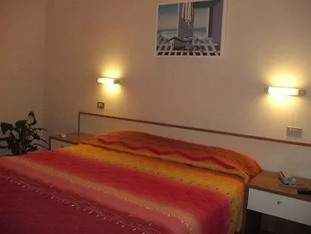 Ξενοδοχείο Venere 3*