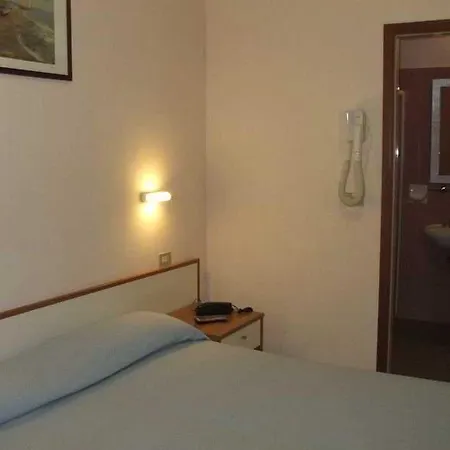 Ξενοδοχείο Venere 3*